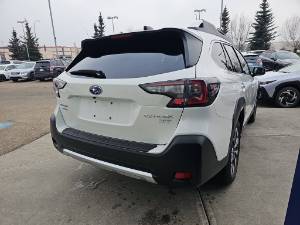 2025 Subaru Outback - Image 9