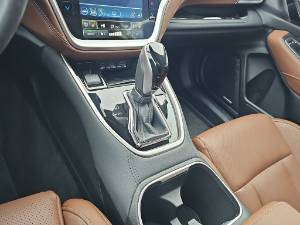 2025 Subaru Outback - Image 22