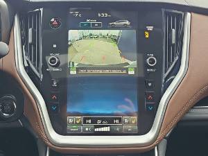 2025 Subaru Outback - Image 24