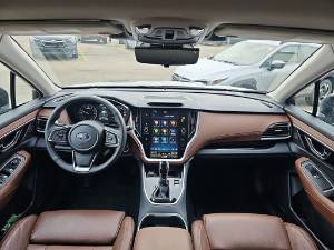 2025 Subaru Outback - Image 34