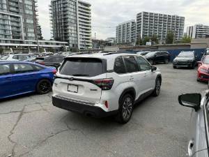 2025 Subaru Forester - Image 8