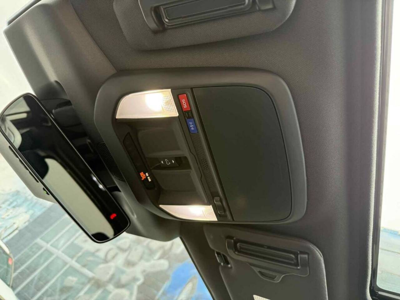 2025 Subaru Forester - Image 17